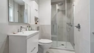 jak zrobić remont małej łazienki